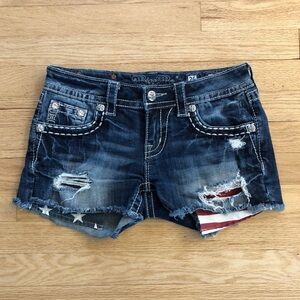 Miss Me American Flag Signature Shorts Size 26